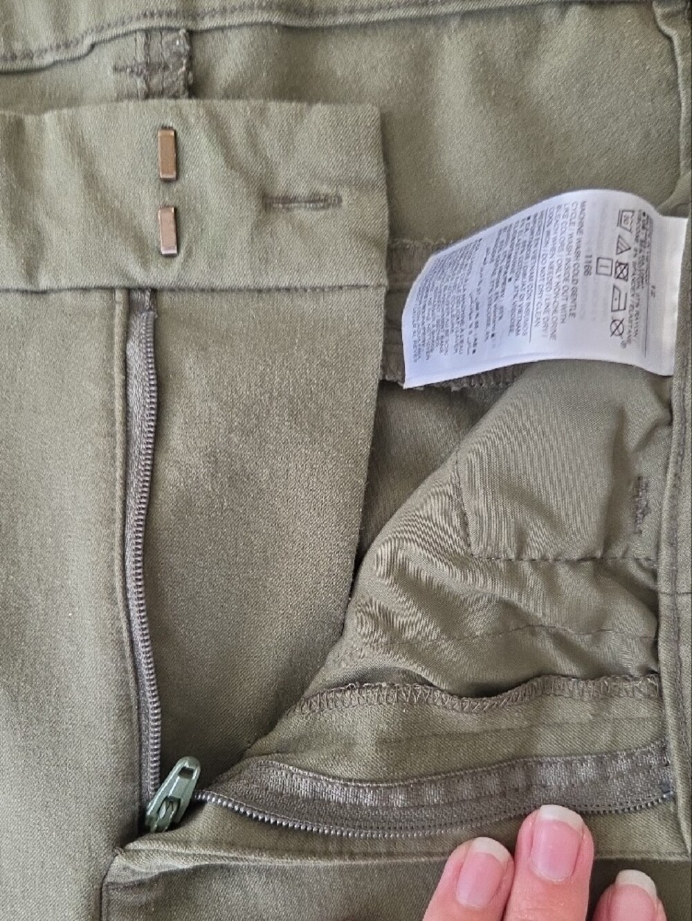 Old Navy Olive Green Straight-Leg Pants - Picture 4 of 6
